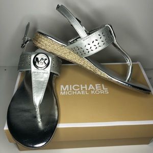New In Box Michael Kors Sandals Girls